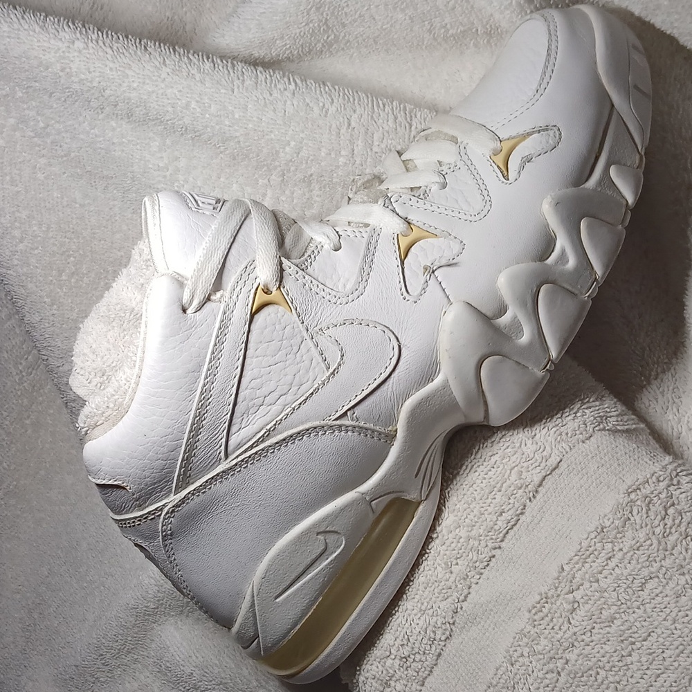 Nike Air 2 Strong Mid White Size 8.5